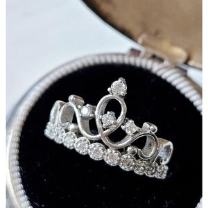 Vintage Sterling Silver Tiara Ring – Princess Crown Design with Sparkling Stones
